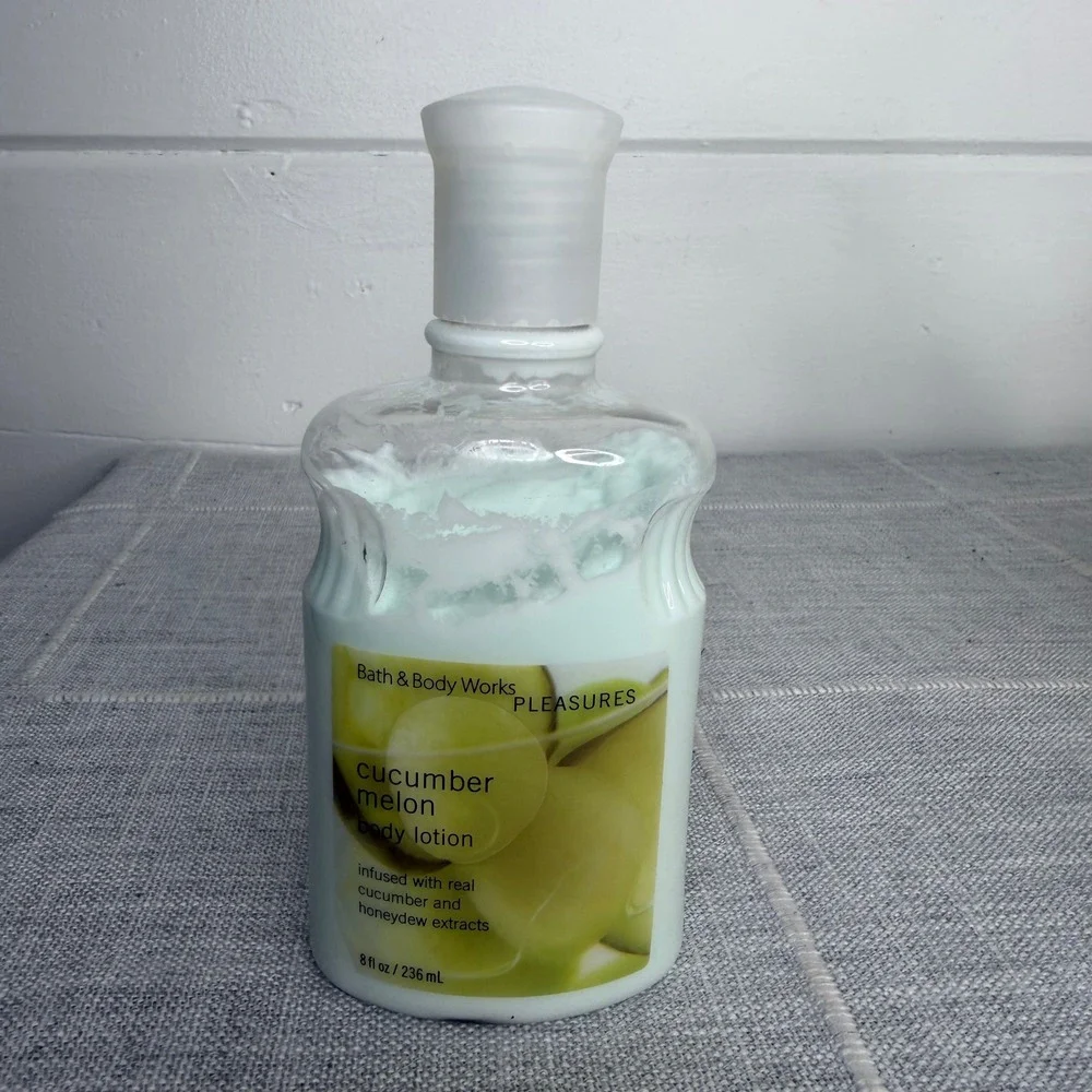 VTG Bath & Body Works Pleasures Cucumber Melon Body Lotion 8oz Original 80% Full